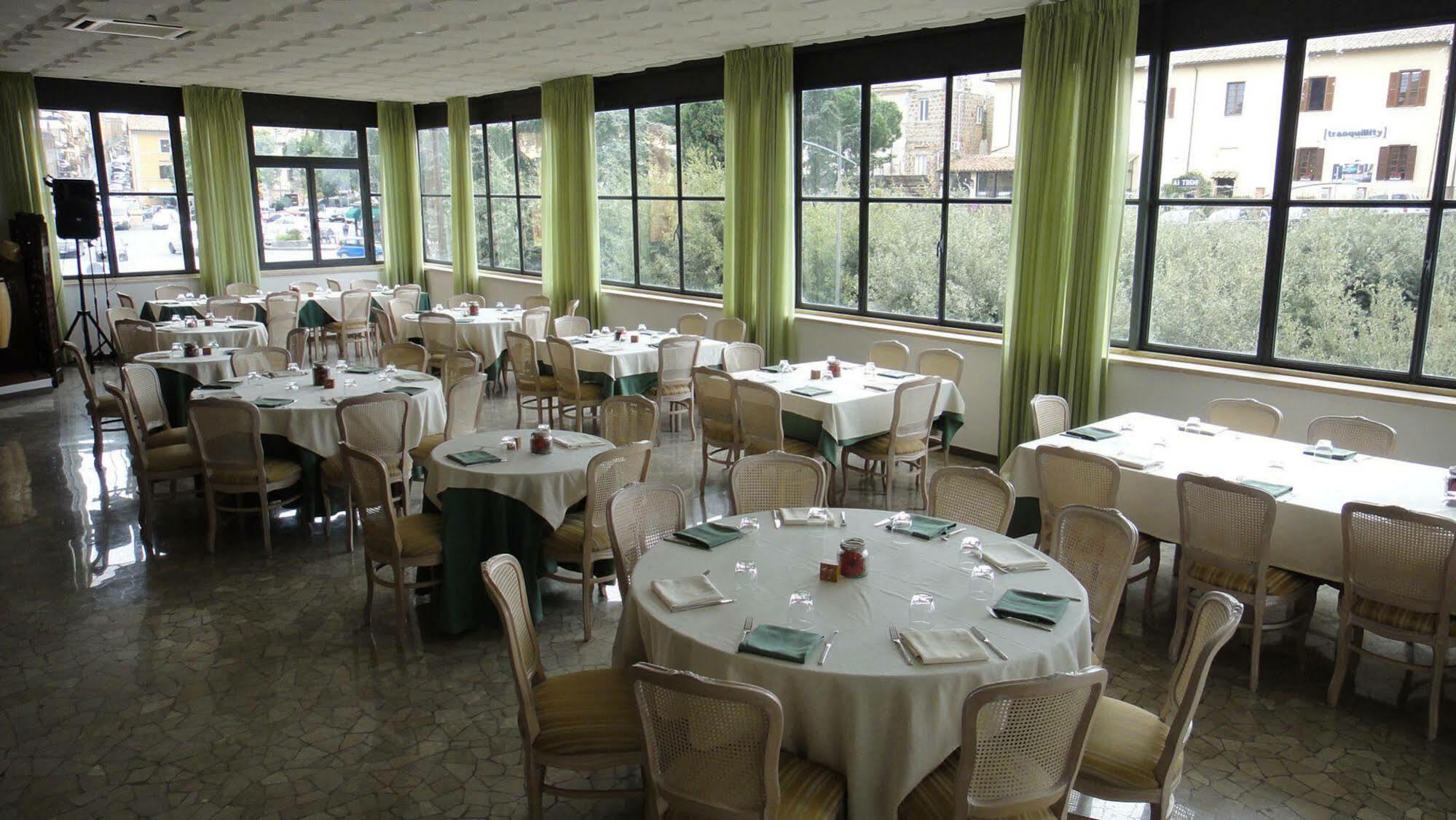 Antica Locanda Cavallino Bianco Cerveteri Exterior foto